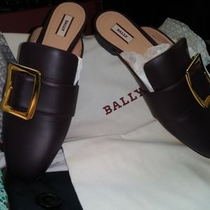 NIB Women's Bally Janesse Size 7